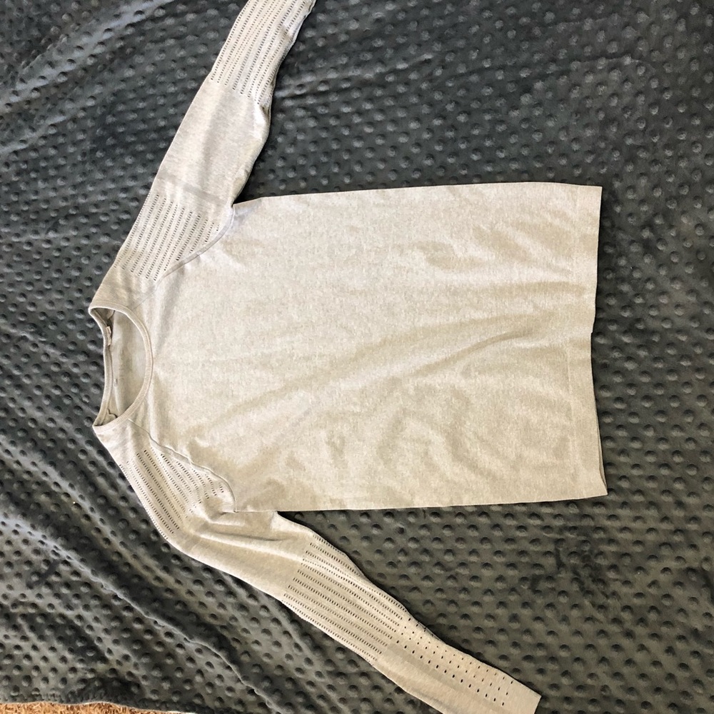 Long sleeved workout top